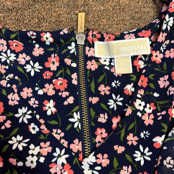 Michael Kors floral dress - Picture 2 of 3
